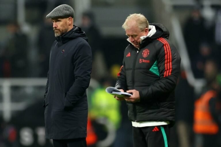 Coach Ten Hag affirmed that Man Utd players `did not commit treason` 2