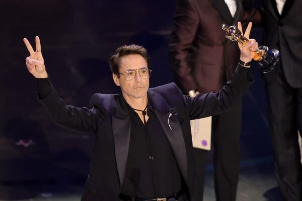 `Iron Man` Robert Downey Jr. 2